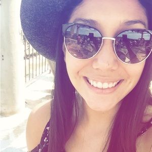 Meet your Posher, Ericka